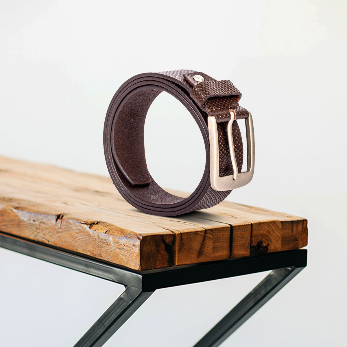 Stylish and Luxurious Leather Belt