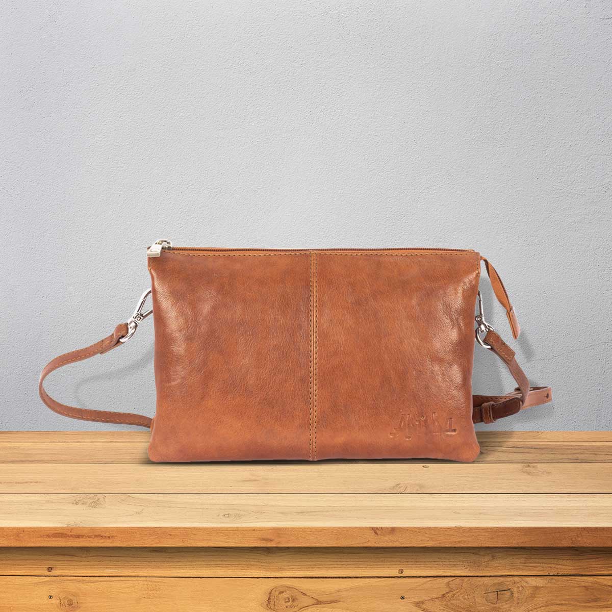 Leather Crossbody purse for fashionistas